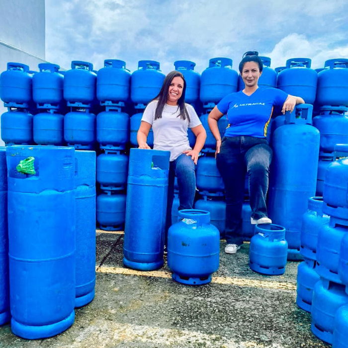 Gerente: Daniely e Adm.: Julia